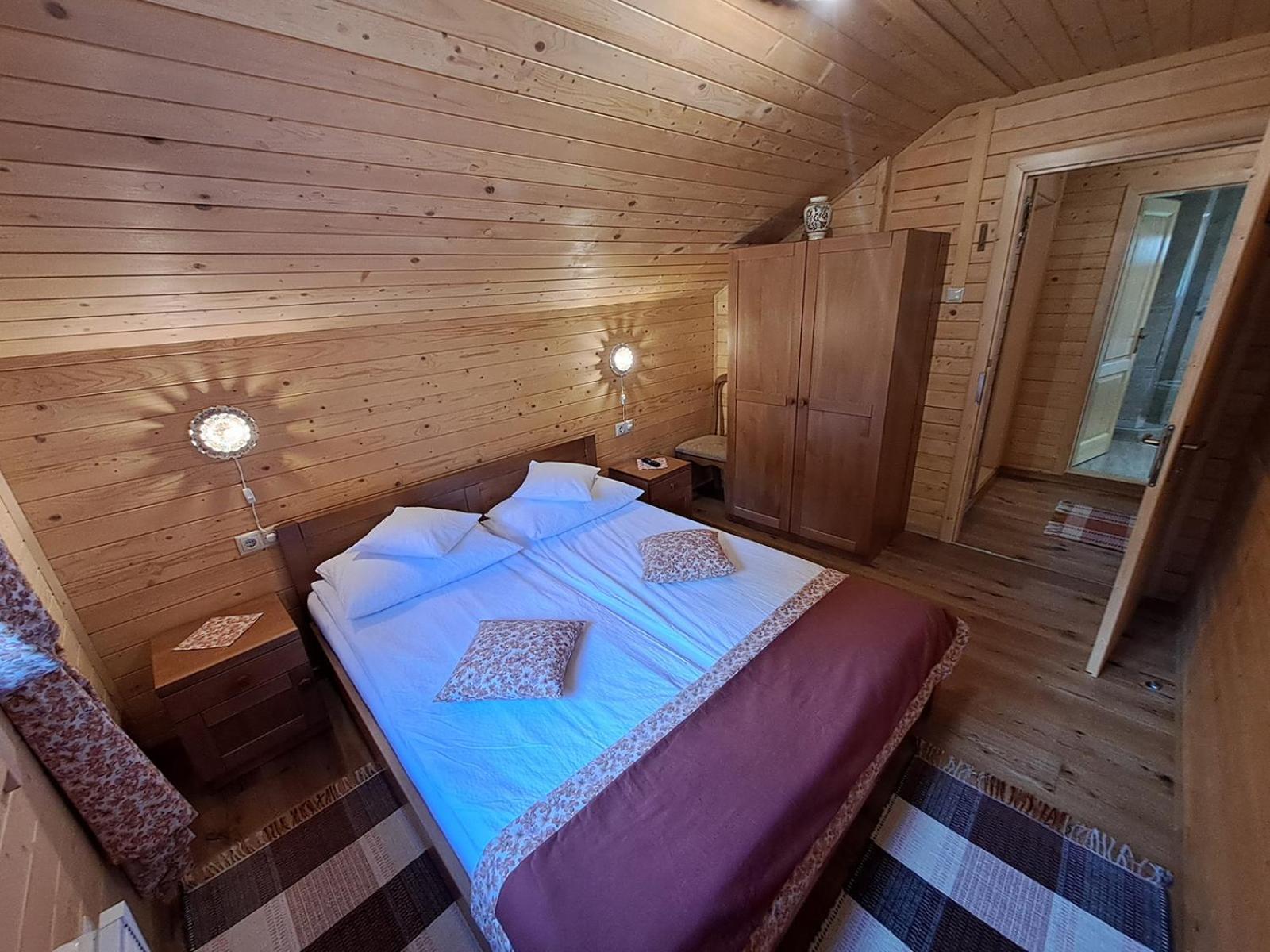 Villa Nagy Lak Sub Cetate Exterior foto