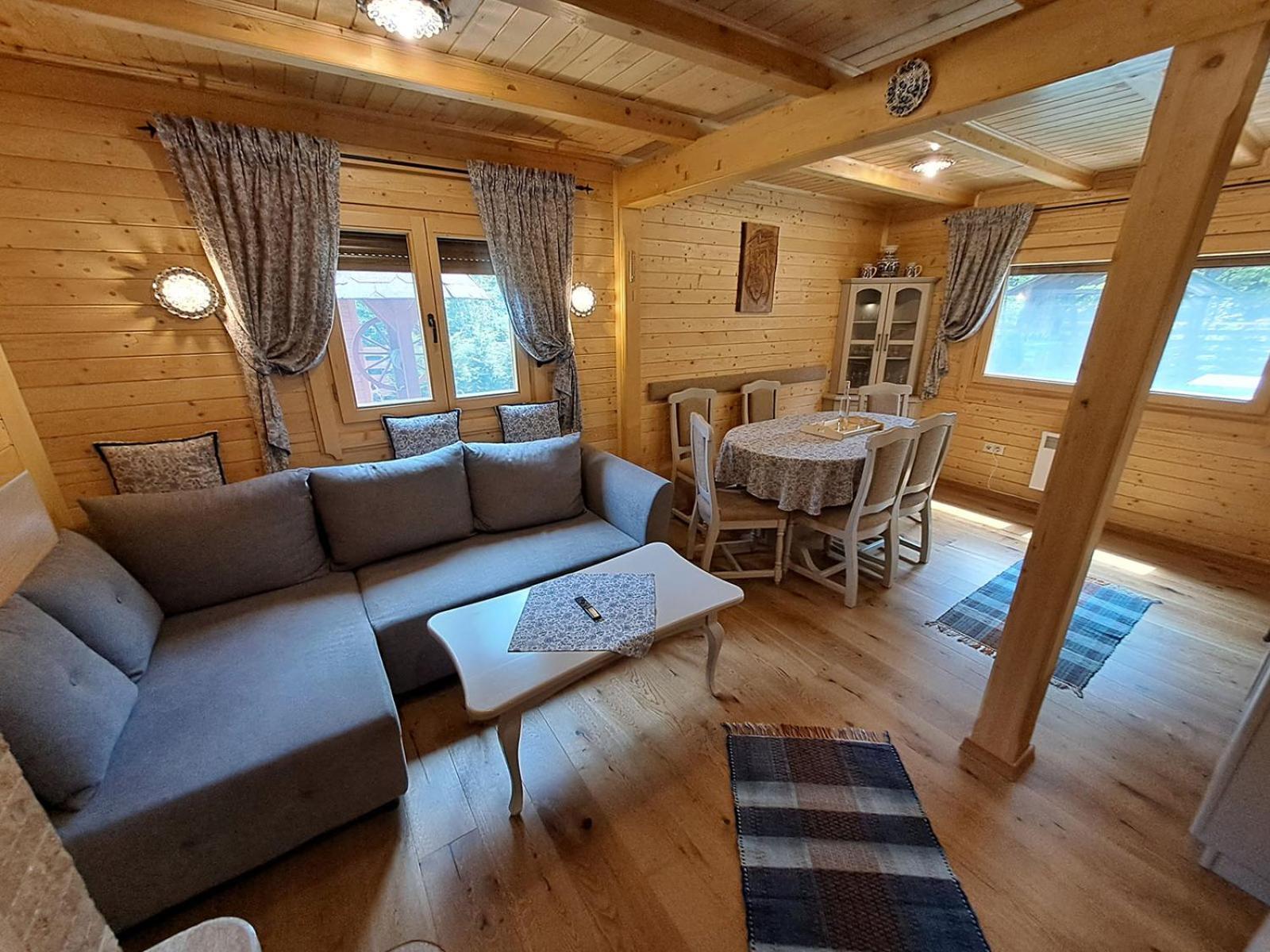 Villa Nagy Lak Sub Cetate Exterior foto